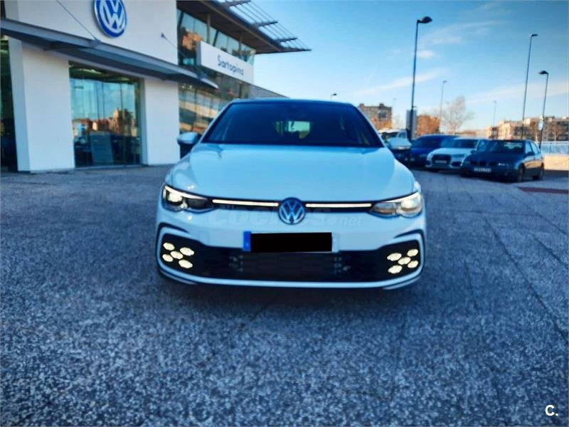 VOLKSWAGEN Golf GTI 2.0