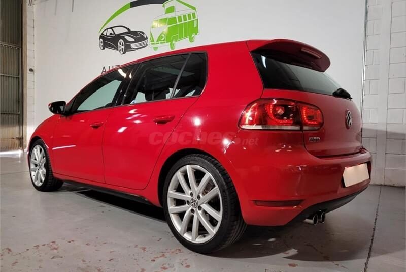 VOLKSWAGEN Golf 2.0 TDI