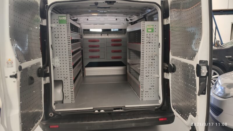 RENAULT Trafic Furgon