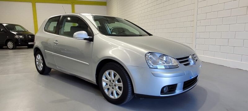 VOLKSWAGEN Golf 2.0 TDI Sport line