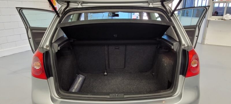 VOLKSWAGEN Golf 2.0 TDI Sport line