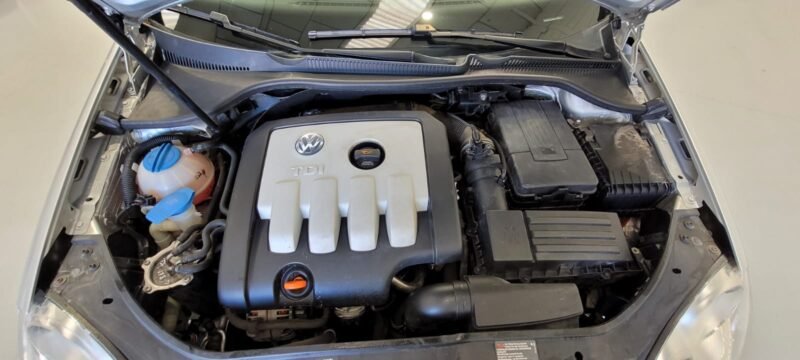 VOLKSWAGEN Golf 2.0 TDI Sport line