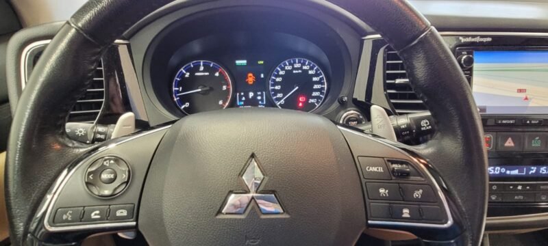 MITSUBISHI Outlander 220 Did auto kaiteki