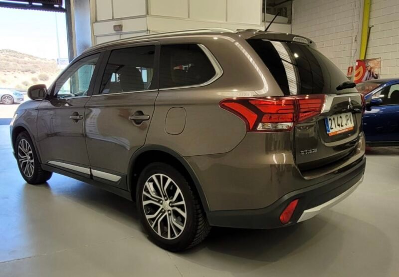 MITSUBISHI Outlander 220 Did auto kaiteki