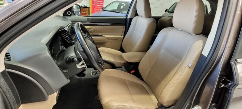 MITSUBISHI Outlander 220 Did auto kaiteki