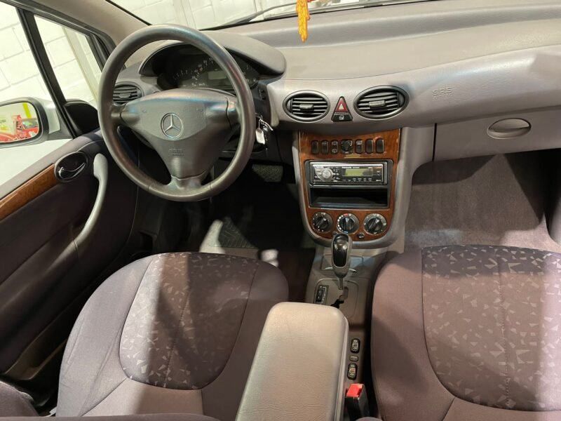 MERCEDES-BENZ Clase A Elegance