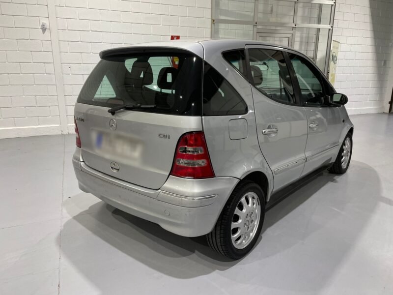 MERCEDES-BENZ Clase A Elegance