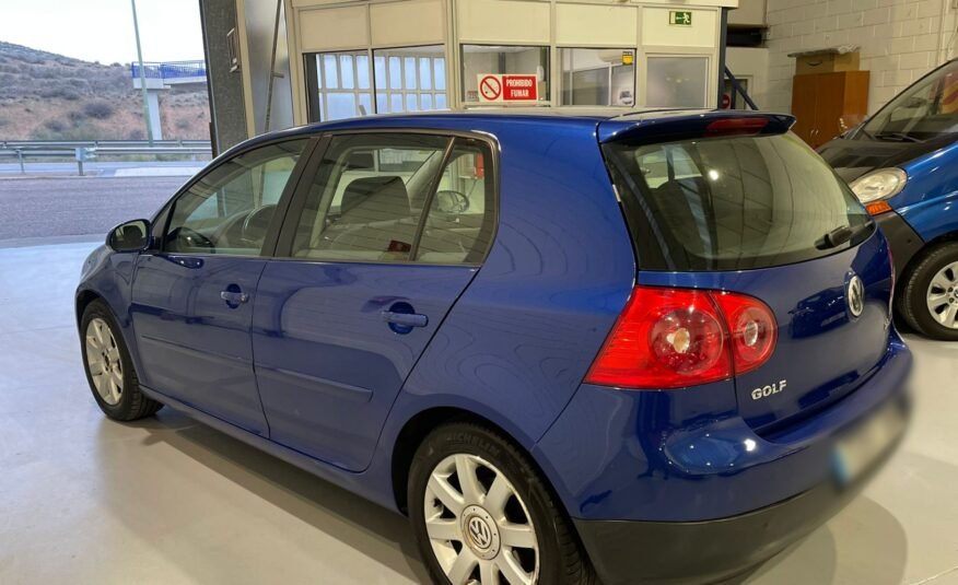 Volswagen Golf 2.0 TDI Sport line