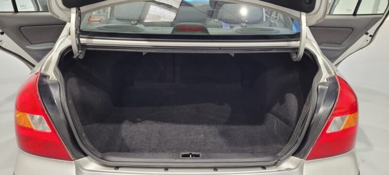 HYUNDAI ELANTRA 1.6 GLS