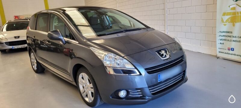 PEUGEOT 5008 1.6 hdi