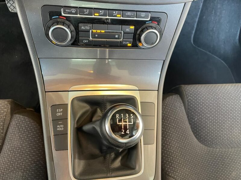 VOLKSWAGEN Passat 2.0 TDI