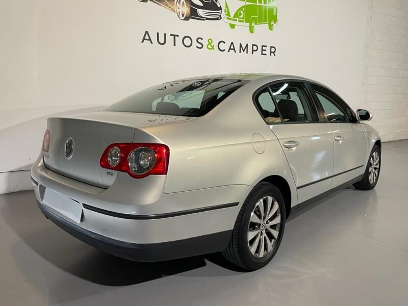 VOLKSWAGEN Passat 2.0 TDI