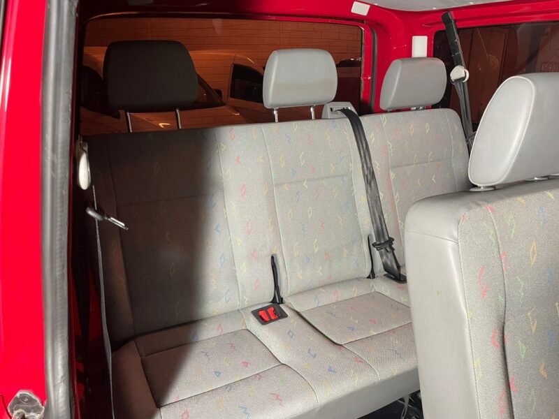 VOLKSWAGEN TRANSPORTER 1.9