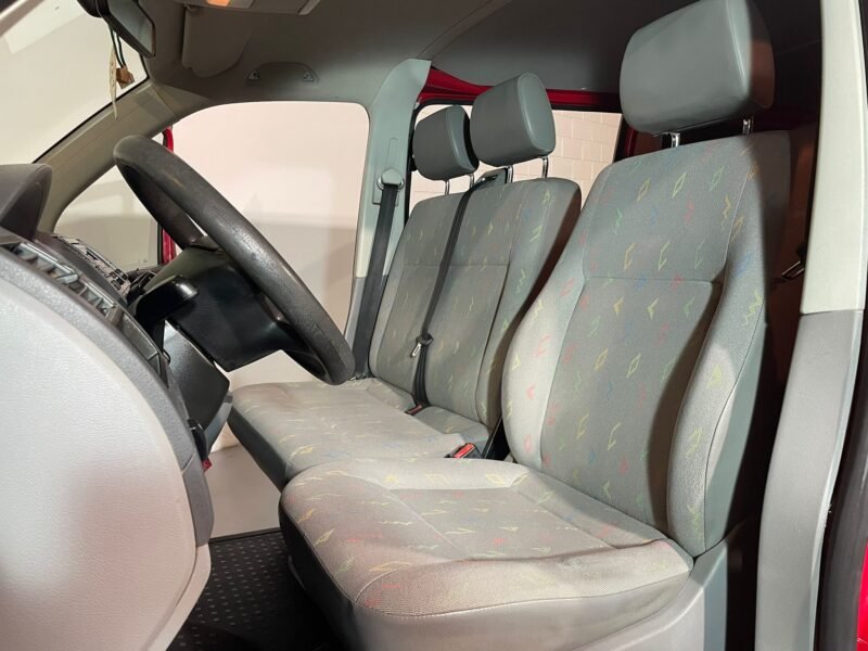 VOLKSWAGEN TRANSPORTER 1.9