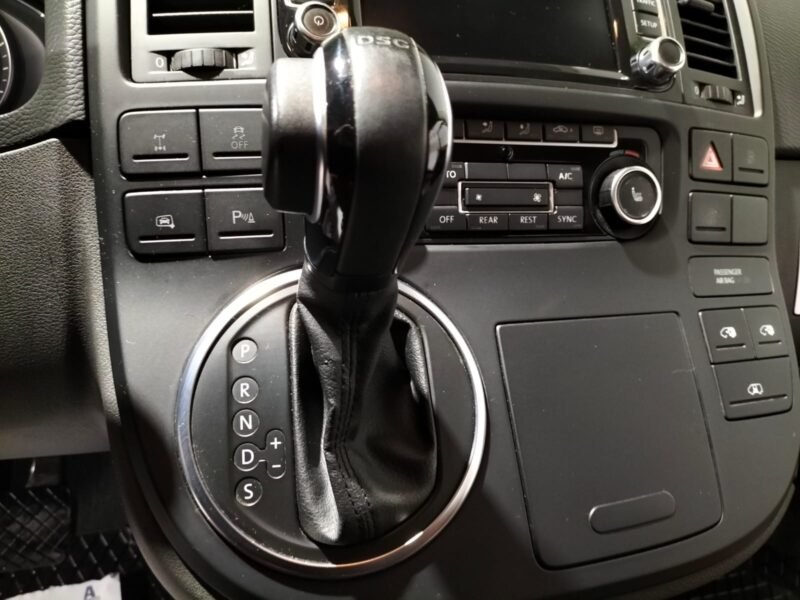 VOLKSWAGEN Multivan PANAMERICANA