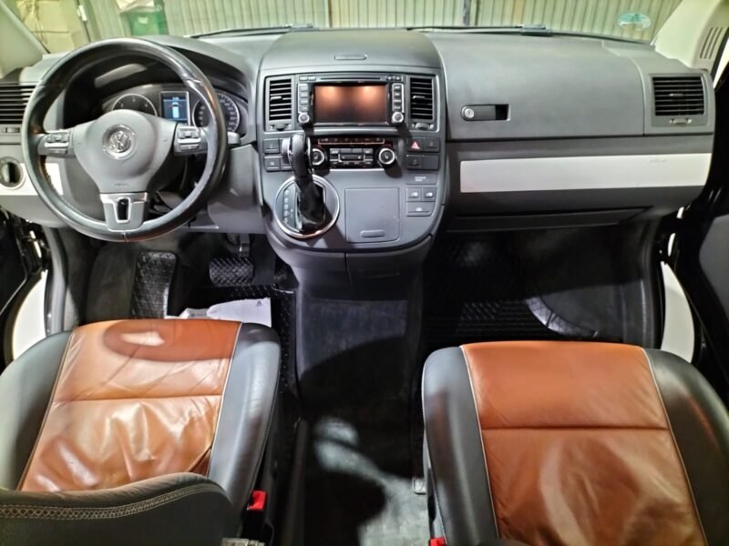 VOLKSWAGEN Multivan PANAMERICANA