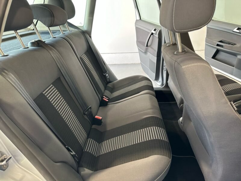 VOLKSWAGEN Polo 1.2 UNITED