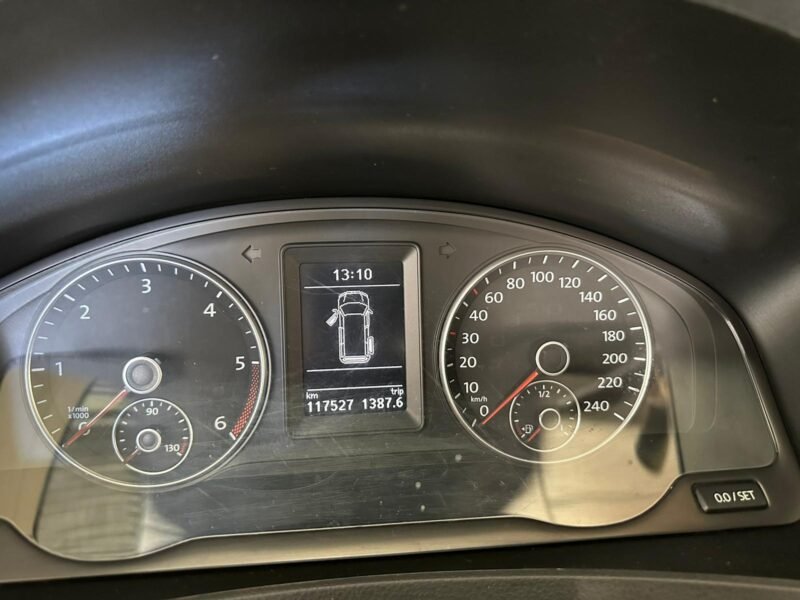 VOLKSWAGEN TRANSPORTER T5 mixto corto