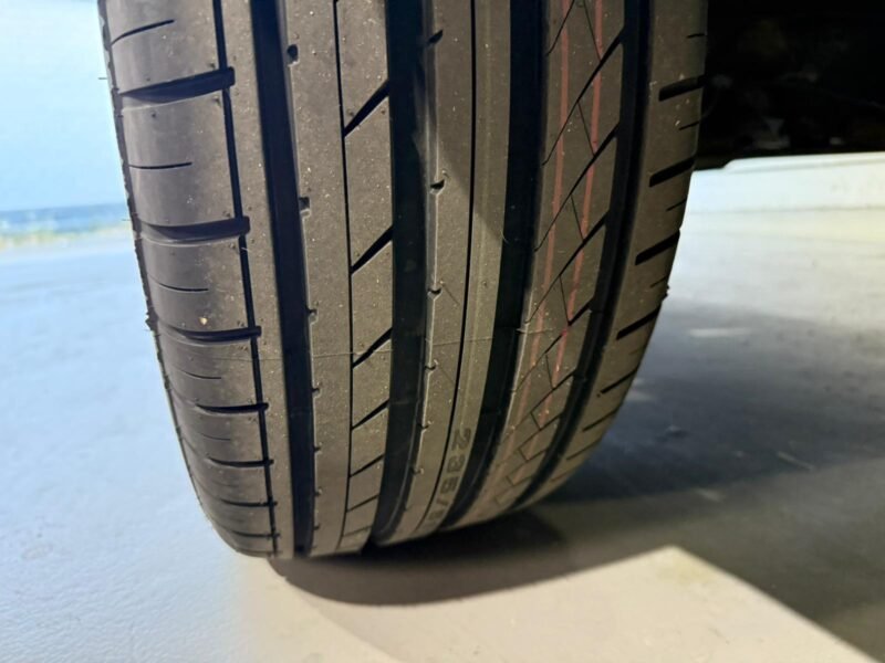 VOLKSWAGEN CARAVELLE confortline