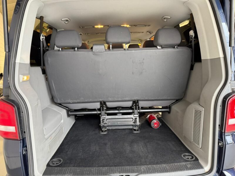 VOLKSWAGEN CARAVELLE confortline