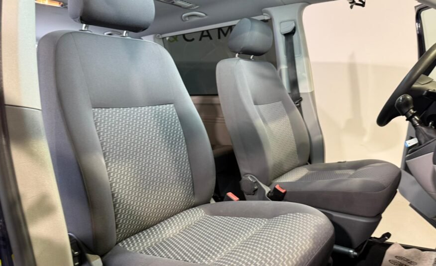 VOLKSWAGEN CARAVELLE confortline