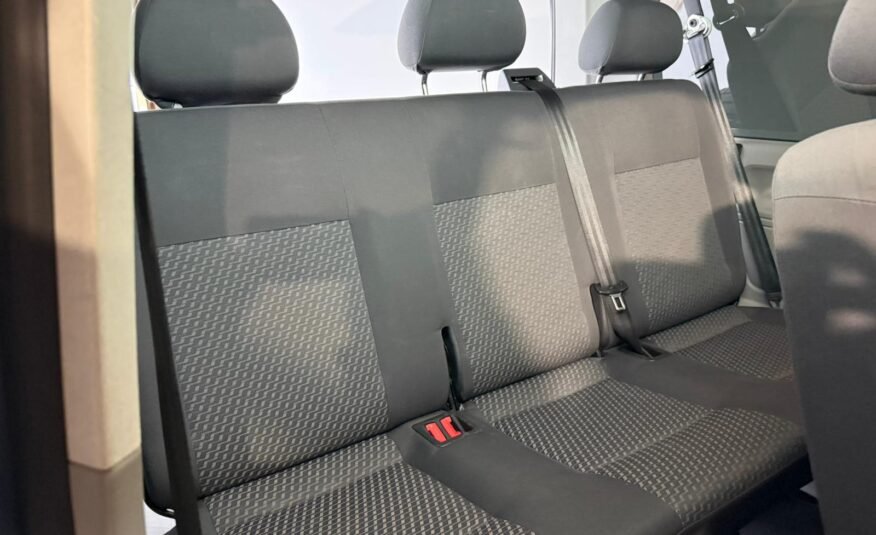 VOLKSWAGEN CARAVELLE confortline