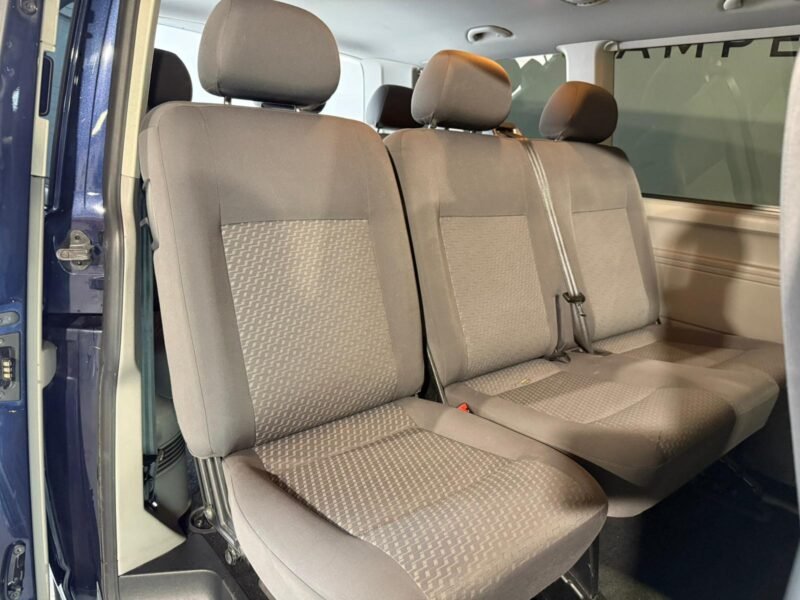 VOLKSWAGEN CARAVELLE confortline