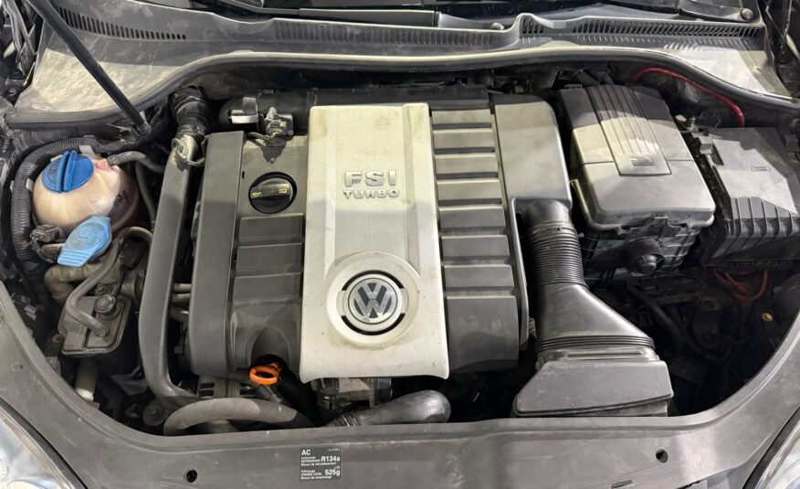 VOLKSWAGEN GOLF 2.0 GTI