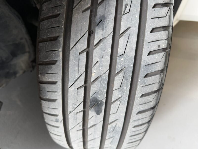 CITROEN C4 1.6 VTi 120cv tónico 5p