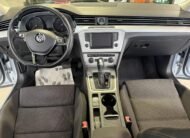 VOLKSWAGEN Passat EDITION
