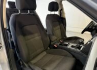 VOLKSWAGEN Passat EDITION