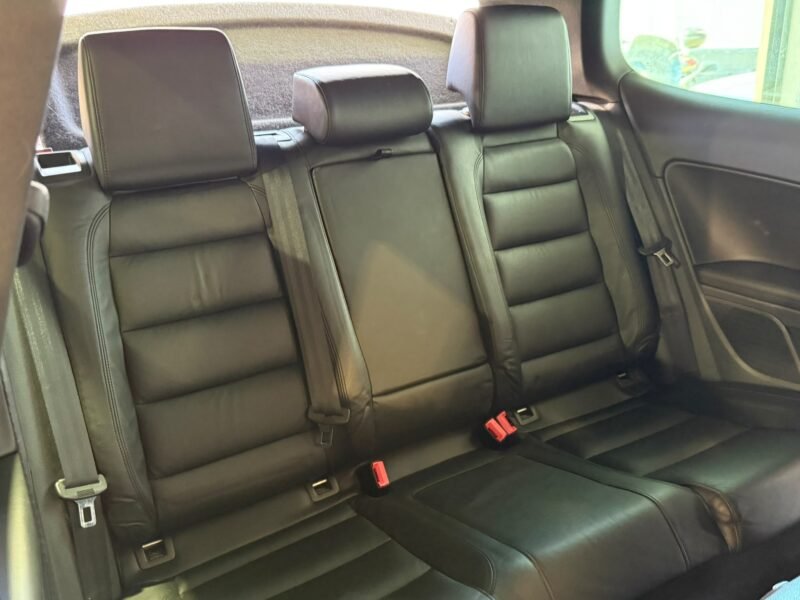 VOLKSWAGEN GOLF GTI 2.0tsi 210 gti