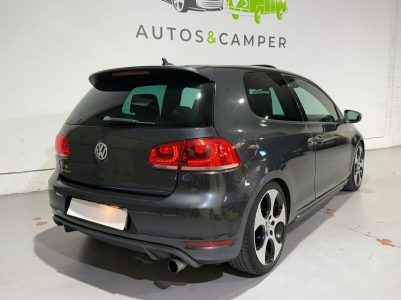 VOLKSWAGEN GOLF GTI 2.0tsi 210 gti