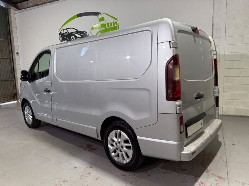 OPEL Vivaro FG DC L1H1 2.9T 1.6 CDTI 120 ELEGANCE