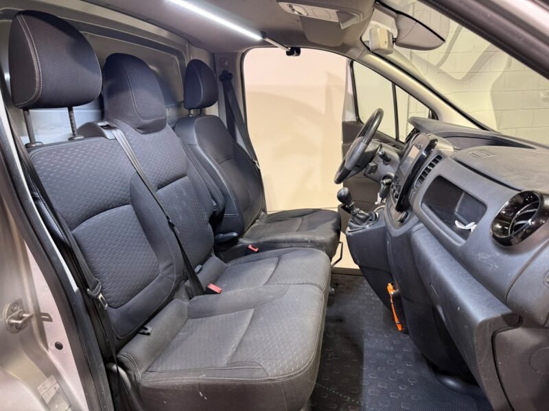 OPEL Vivaro FG DC L1H1 2.9T 1.6 CDTI 120 ELEGANCE