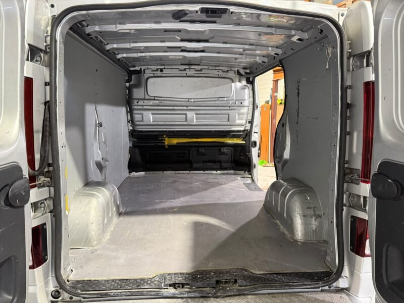 OPEL Vivaro FG DC L1H1 2.9T 1.6 CDTI 120 ELEGANCE