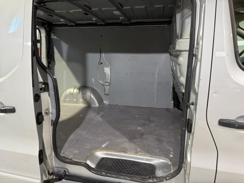 OPEL Vivaro FG DC L1H1 2.9T 1.6 CDTI 120 ELEGANCE